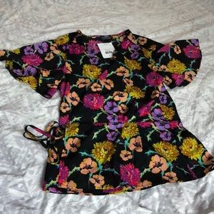 TopShop size 6 floral wrap top